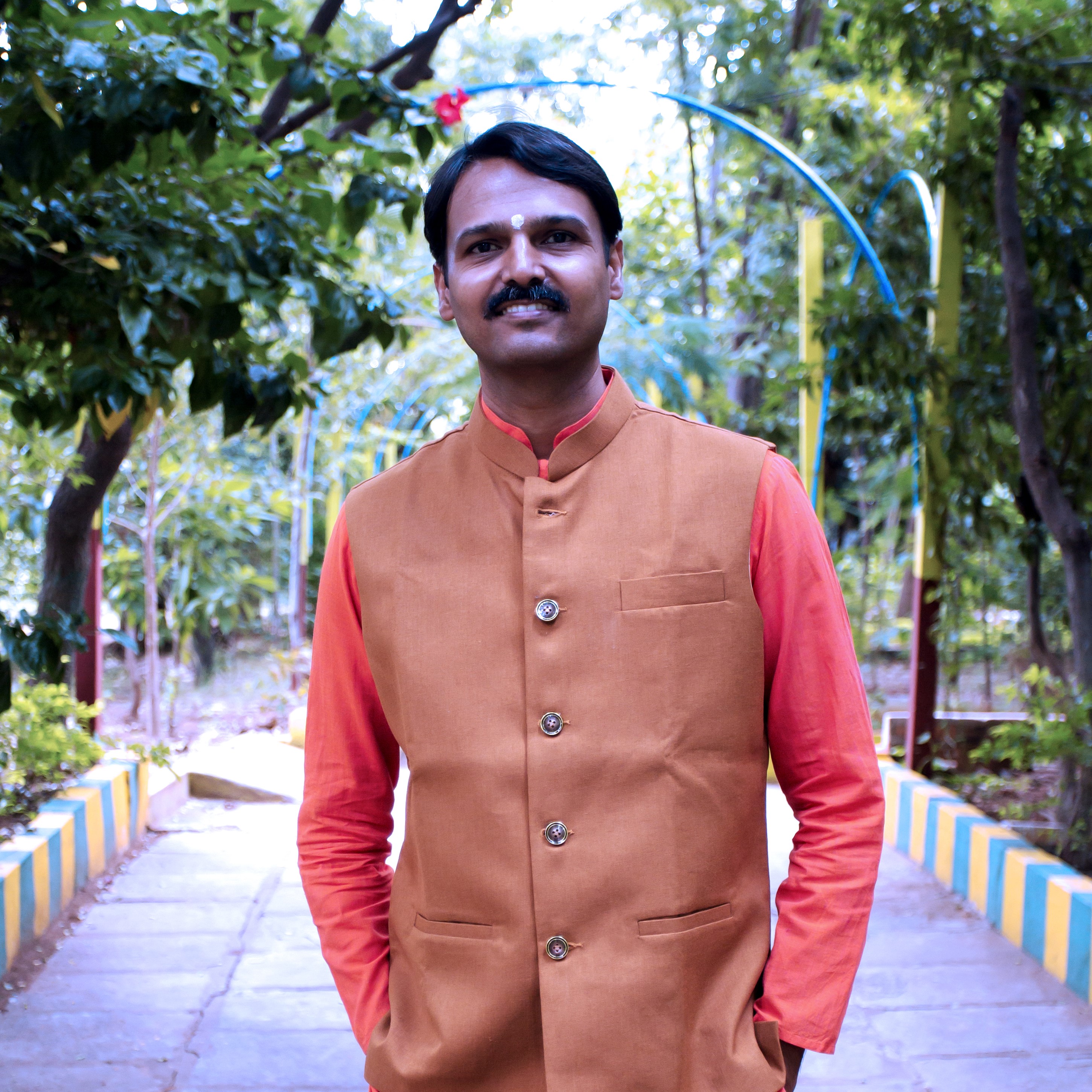 Dr Deepak Hadagli Dr Deepak Hadagli